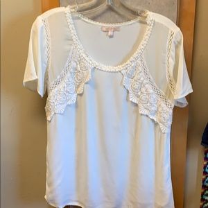 Skies Are Blue ivory lacy blouse